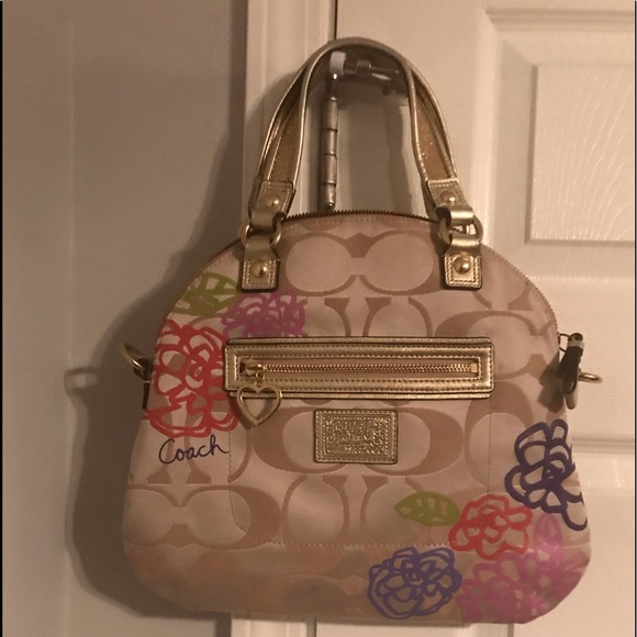 Purse - Picture 1 of 5